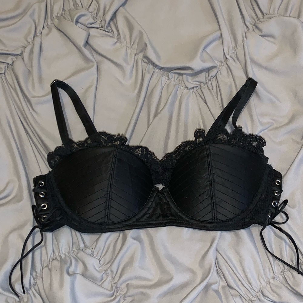 H&M black bra